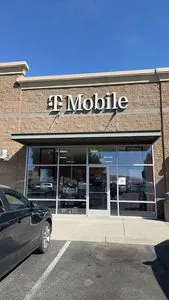 T-Mobile S 1st St & Old Town Rd
