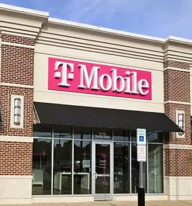 T-Mobile S Queen St