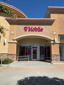 T-Mobile Yucaipa Blvd & Oak Glen Rd