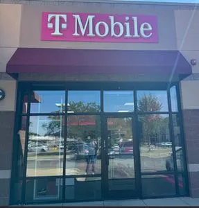 T-Mobile Sheridan Rd & 21st Street