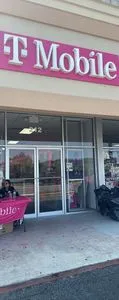 T-Mobile W Glebe Rd & Mt Vernon Ave