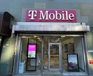 T-Mobile Metropolitan Ave & Mcgraw Ave
