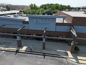 T-Mobile W Bluemound Rd & Main St