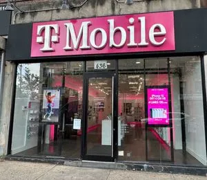 T-Mobile Myrtle & Waverly