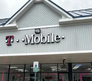 T-Mobile Rose Hill Dr & Franconia Rd