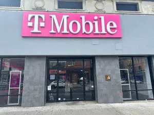 T-Mobile Pitkin Ave & Rockaway Ave