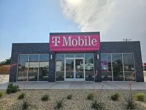 T-Mobile Lubbock & Felt