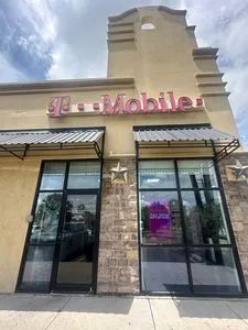T-Mobile Plaza Viejo