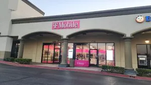 T-Mobile Main & Chapel