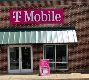 T-Mobile Wilshire & John Jones