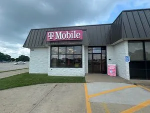 T-Mobile Agency & Roosevelt