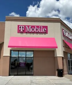 T-Mobile County Rd 42 & Burnhaven Dr
