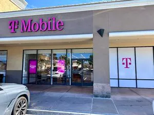 T-Mobile Aliso Creek Rd & Theatre Ln