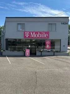 T-Mobile Butler St Rt 23 & Hillcrest
