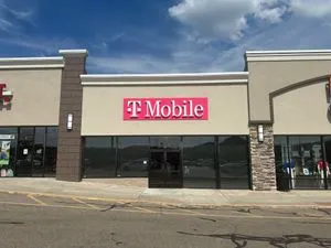T-Mobile Summit Square
