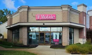 T-Mobile Cherry Vly Ave SE & 94th St SE