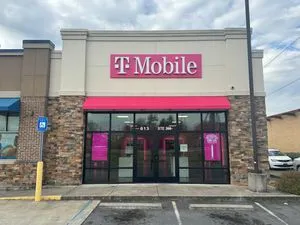 T-Mobile Hwy 53 & Richardson Rd SE