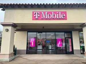 T-Mobile Camarillo Town Center
