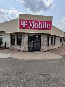 T-Mobile Minnesota 95 & Garfield St N