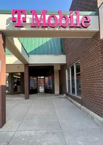 T-Mobile Tilghman St & N Cedar Crest Blvd