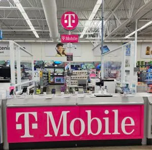 T-Mobile at Walmart Canovanas
