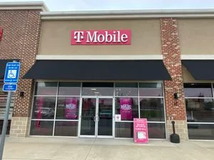 T-Mobile Cumming Highway & I-575