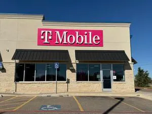 T-Mobile N 23rd St & Russell Long Blvd