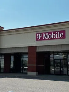 T-Mobile Siemers Dr & Campster Dr