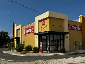 T-Mobile Pierce & Thomas