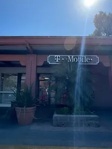 T-Mobile Casitas Pass Rd & Carpinteria Ave