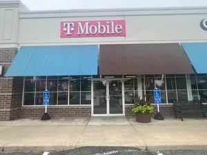 T-Mobile W State St & Western Ave