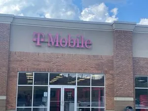 T-Mobile Cherokee Pl & E Main St