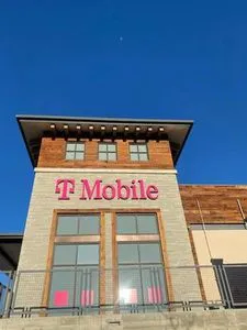 T-Mobile Founders Pkwy and New Memphis