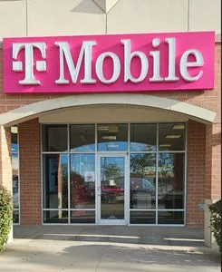 T-Mobile Blairs Ferry Rd & Cimmie Ave