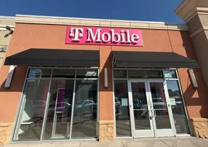 T-Mobile University Blvd & Arapahoe Rd