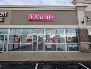 T-Mobile Feedwire Rd & Charles Dr