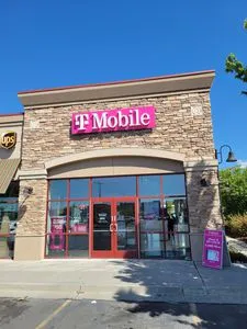 T-Mobile Parrish & N 400 W
