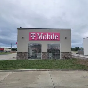 T-Mobile Crooked Creek Crossing