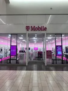 T-Mobile Los Cerritos Center