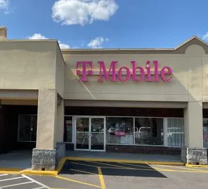 T-Mobile Charles Town Plaza