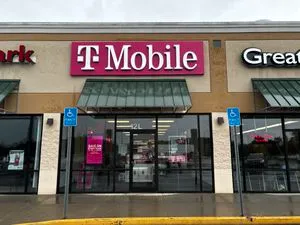 T-Mobile Clarion Rd & Dearing Ford Rd