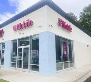 T-Mobile Albemarle Rd & Circ. Rd