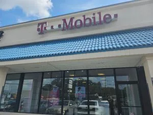T-Mobile Brainerd Village