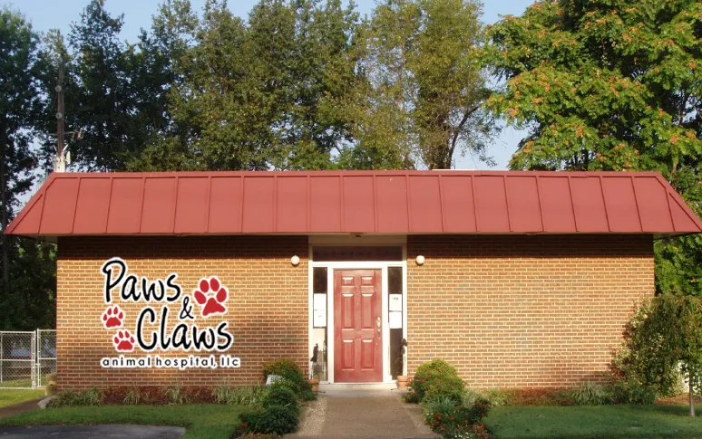 7. Paws & Claws Animal Hospital